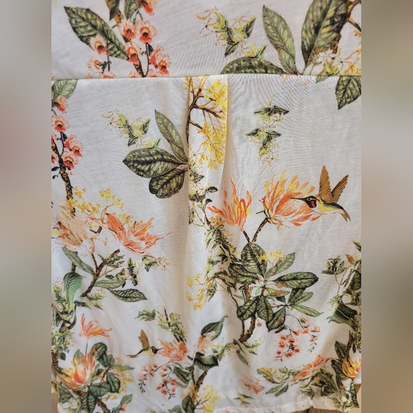 H&M hummingbird floral top - Picture 6 of 7